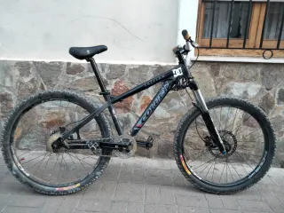 Bicicleta Dirt Jump Coluer Inferno Pro