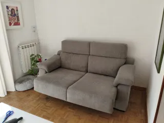 Sofá gris