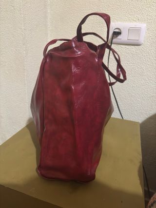 Bolso de hombro burdeos