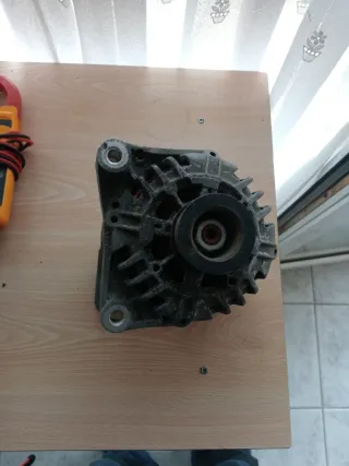 Alternador Valeo Rover 75 YLE000260