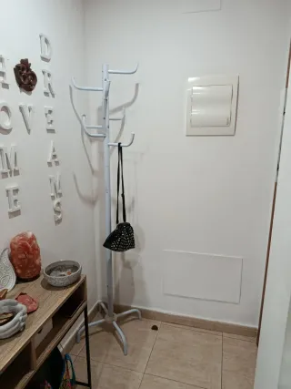 Perchero Metálico Blanco y Negro