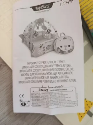 Parque infantil con juguetes