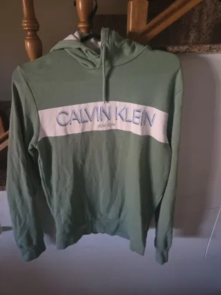 Lote Ropa marca.Vaqueros. Ciclismo. Sudaderas.