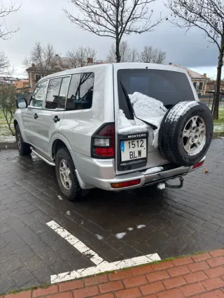 Mitsubishi Montero 2001
