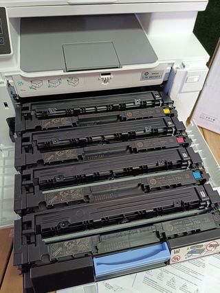 HP Color LaserJet Pro MFP M182n Multifunción Láser Color