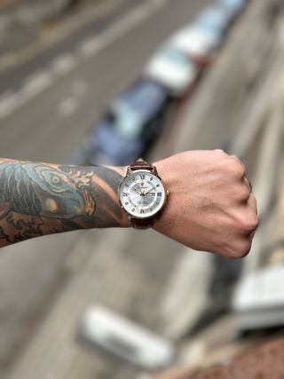 Reloj Poedagar Nuevo Marrón y Dorado