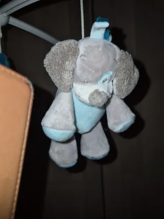 Móvil musical Natou para cuna