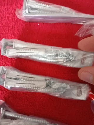 Escuadras metálicas