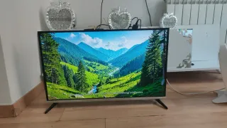 Smart TV 32 Full HD Plata