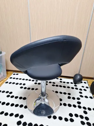 Silla Negra Giratoria Moderna