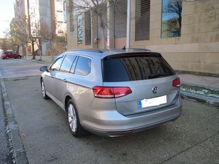 Volkswagen Passat Variant 2.0 TDI 150cv Aut.