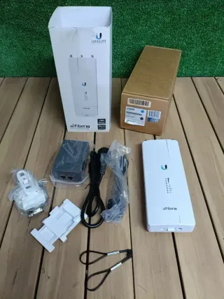 Ubiquiti AirFiber 3X Router de Red