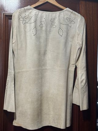 Blusa de piel Cortefiel beige