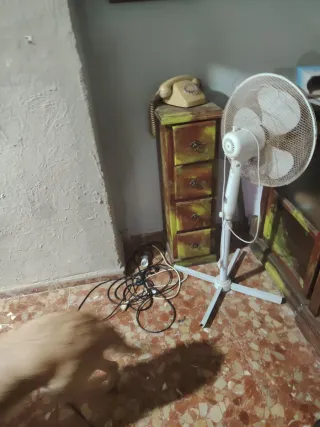 Muebles madera y cristal y su mueble auxiliar