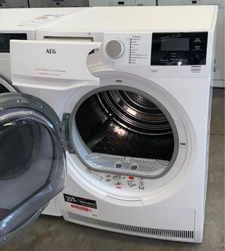 Secadora AEG 8000 Series