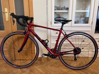 Bicicleta carretera Fuji Escuelas Roja