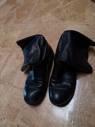 Botines negros planos hebillas talla 38