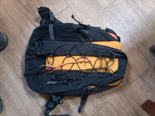 Mochila Ferrino 33L Negra/Naranja