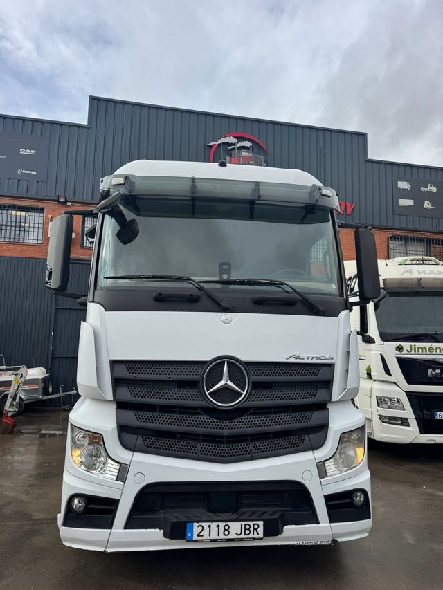 MERCEDES BENZ ACTROS 1845