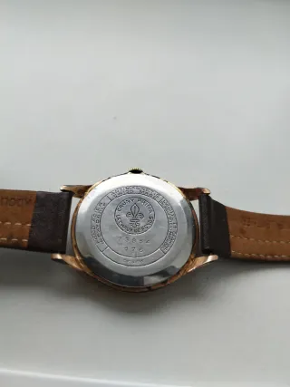Reloj Cauny Prima Dorado y Marrón