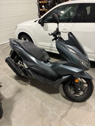 Honda PCX 125 ABS 09/2022 - 7.400 km