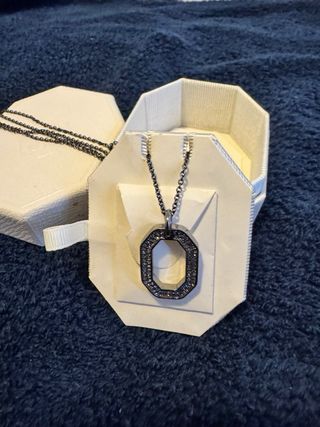 Collar Swarovski Octogonal Negro