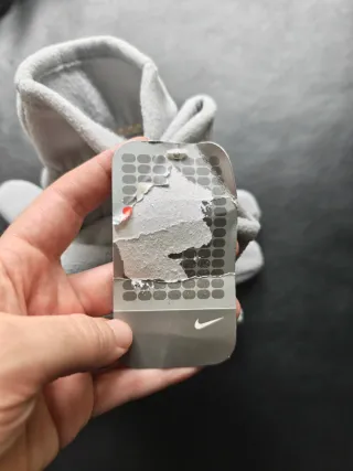 Guantes Nike Grises Y2K Polar