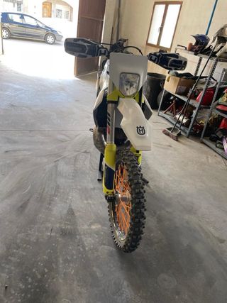 Husqvarna 300 tpi