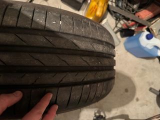 UNA Rueda Hankook 235/50R19 99V