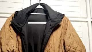 Chaquetón reversible negro/cámel talla 44