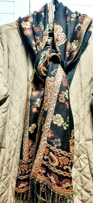 Chaquetón reversible negro/cámel talla 44