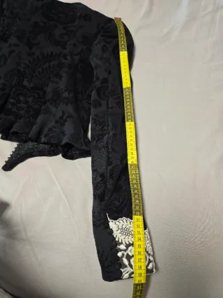 Corpiño fallera negro 9 años aprox