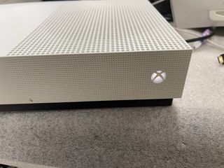 Xbox One S All Digital 1TB + Mando