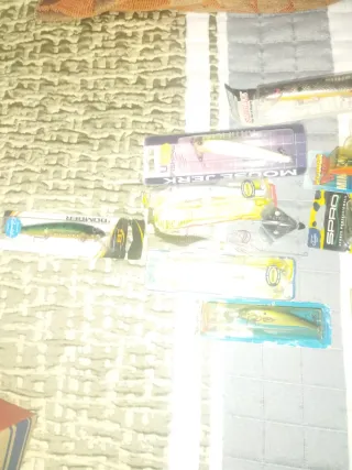 Lotes de señuelos de pesca variados