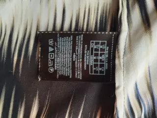 Camisa de mujer azul y blanca