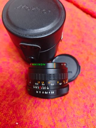 Objetivo Makinon 28mm F2.8 M42