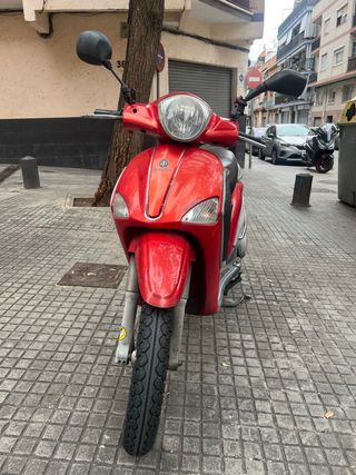 Piaggio Liberty 125 Roja