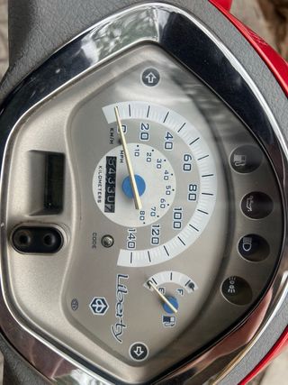 Piaggio Liberty 125 Roja
