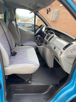 Opel Vivaro 2004