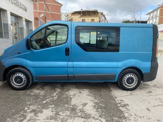 Opel Vivaro 2004