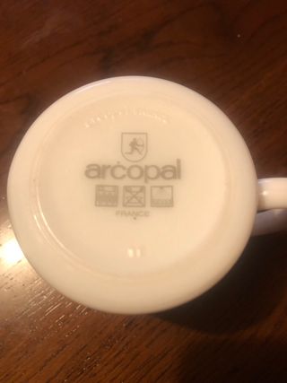 Tazza con decoro floreale