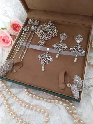 Aderezo de fallera en plata a estrenar