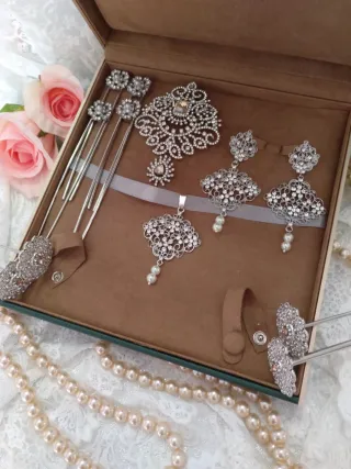 Aderezo de fallera en plata a estrenar