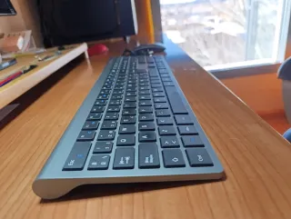 Teclado y Ratón Inalámbrico Ultrafino, elegante.