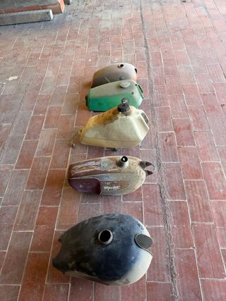 Depósitos de motos varios