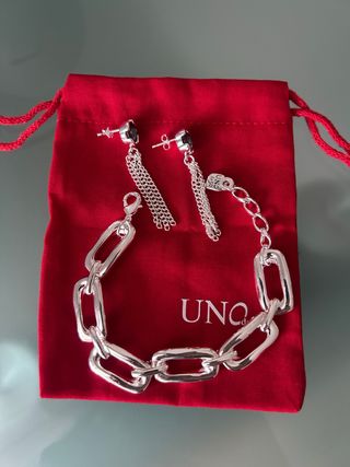 Conjunto Uno de 50: Pulsera y Pendientes