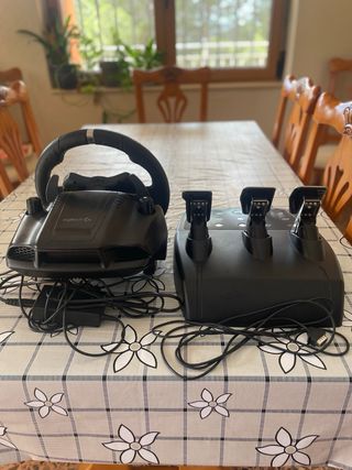 Volante y Pedales Logitech G29