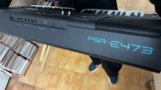 Teclado Yamaha PSR-E473 - 61 teclas