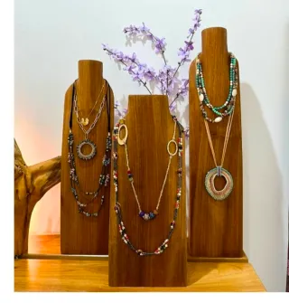 Expositores de madera para collares, muy pesados a