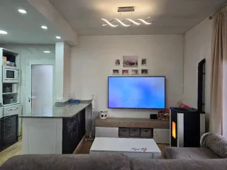 Casa con terreno y vistas al mar en Segur